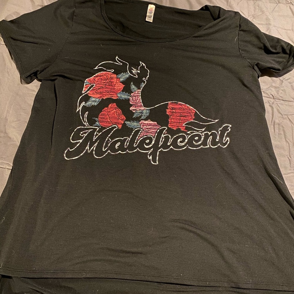 LuLaRoe Tshirt